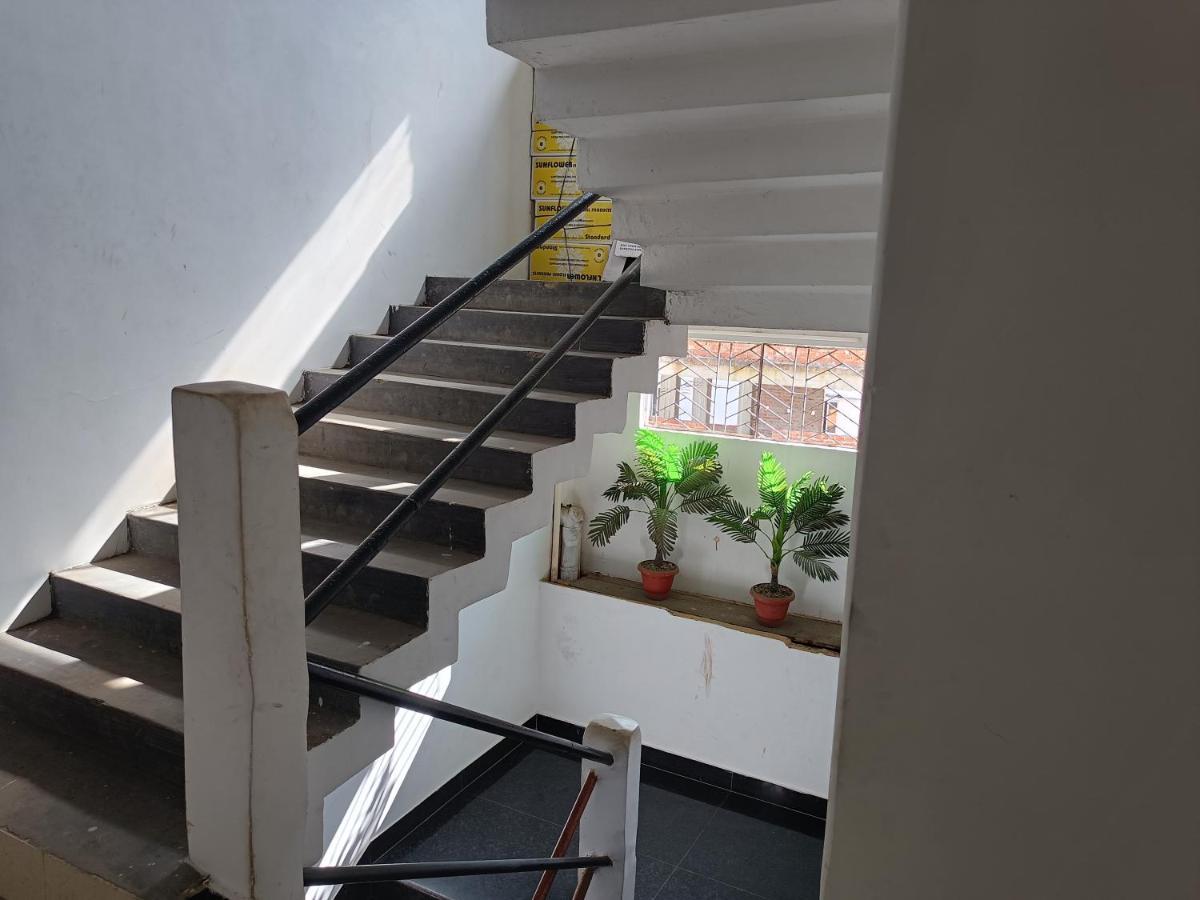 Kusum Hotel Dibrugarh Exterior photo