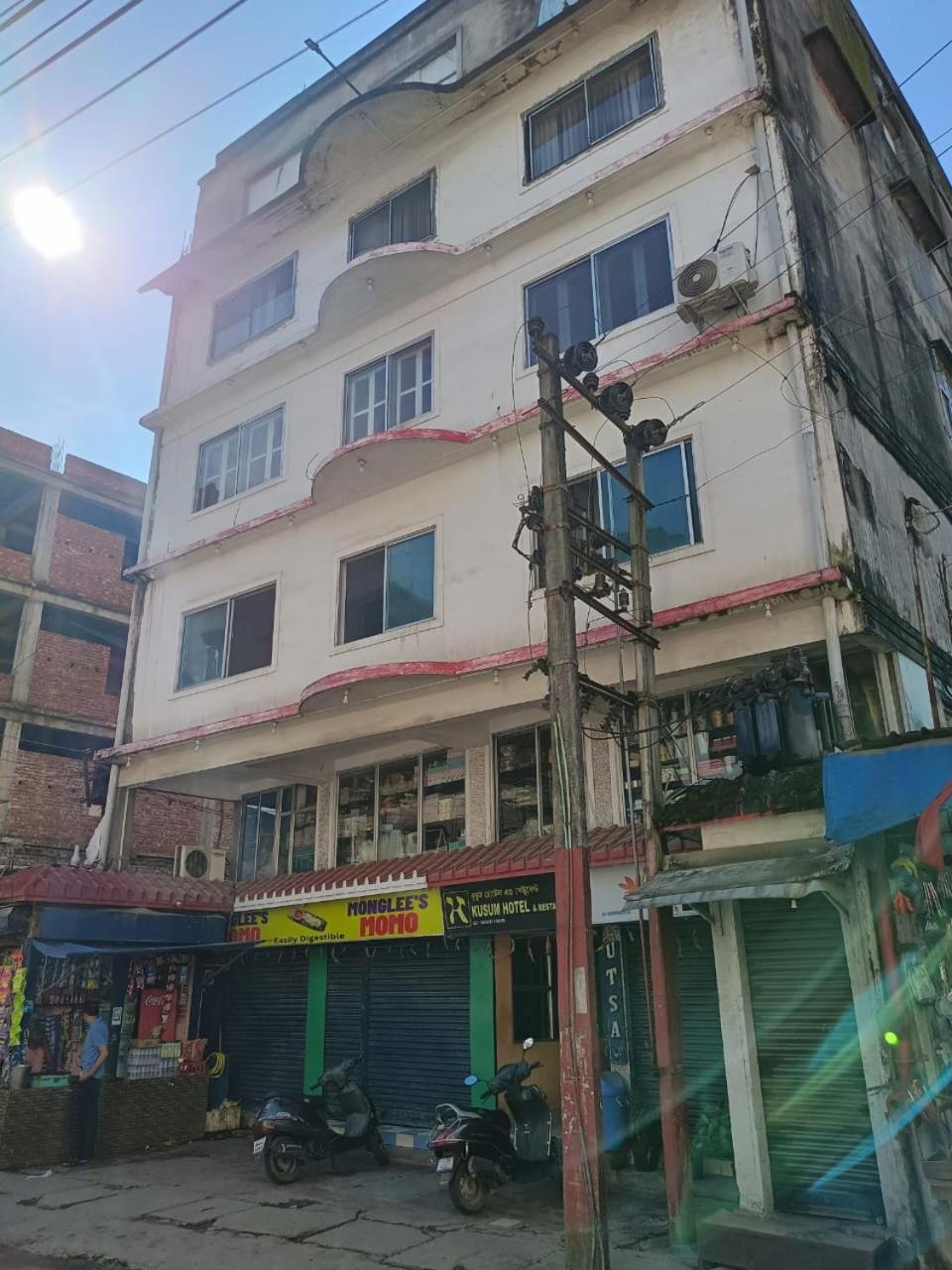 Kusum Hotel Dibrugarh Exterior photo