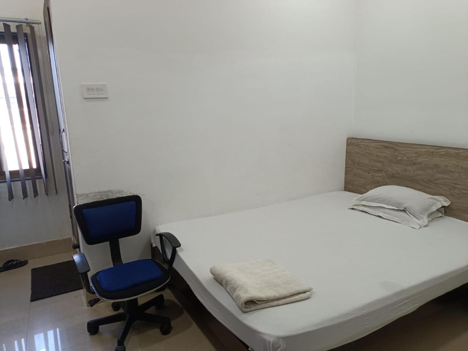 Kusum Hotel Dibrugarh Exterior photo
